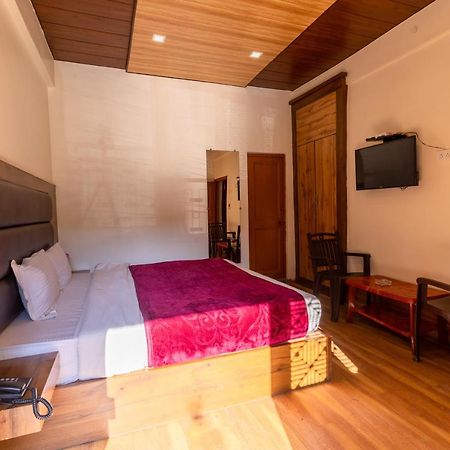 Hotel Woodland Нейнитал Екстериор снимка