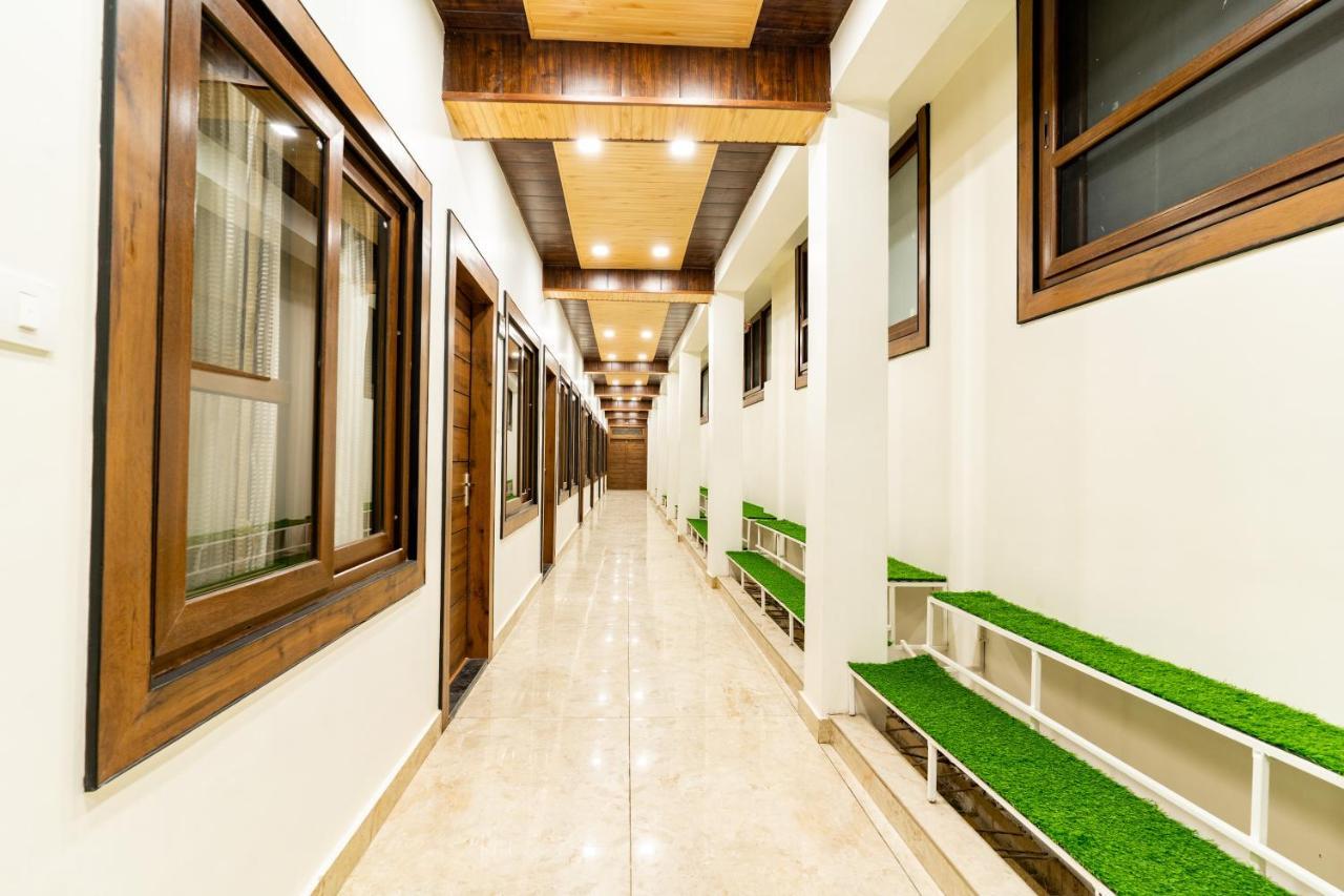 Hotel Woodland Нейнитал Екстериор снимка