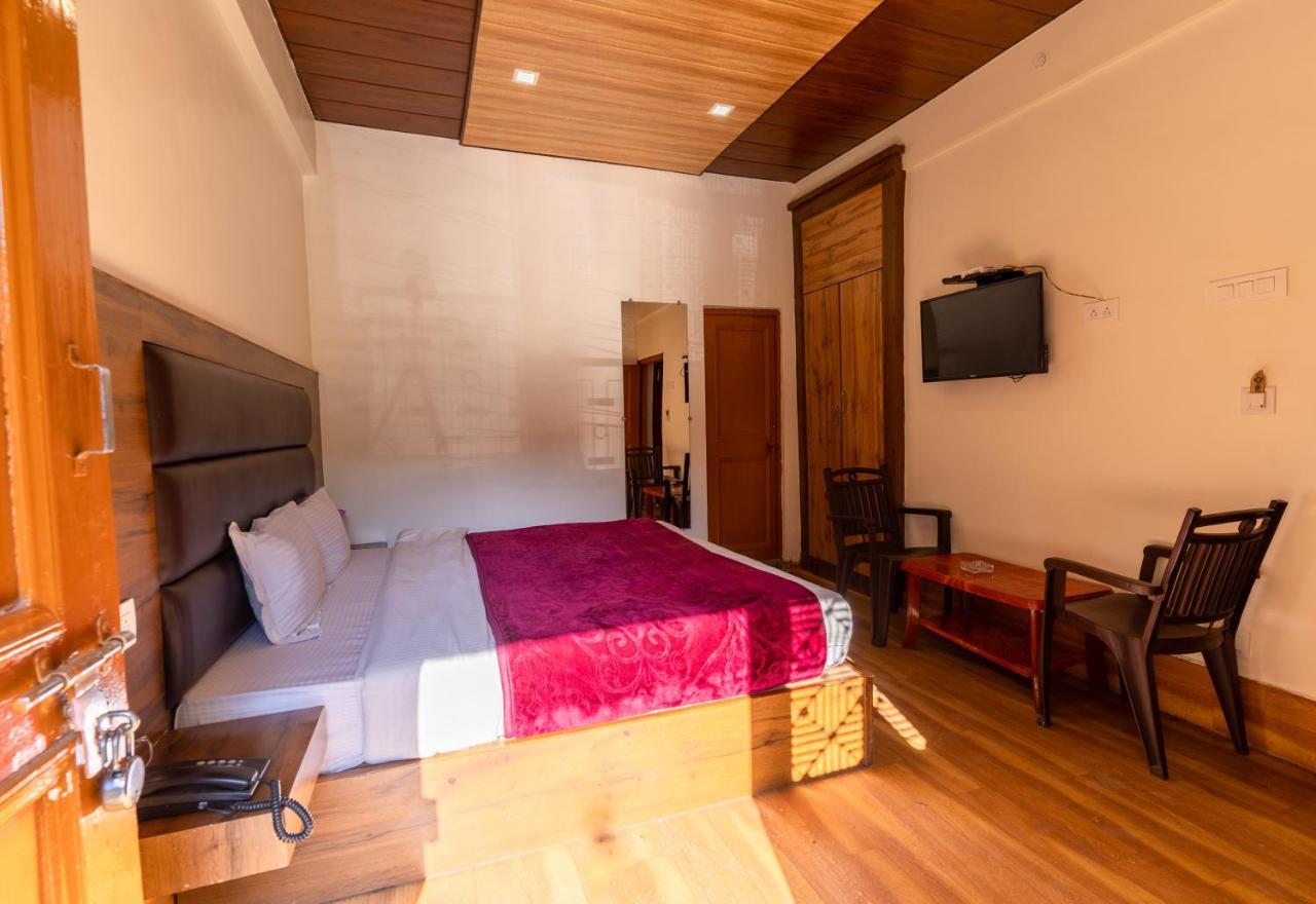 Hotel Woodland Нейнитал Екстериор снимка