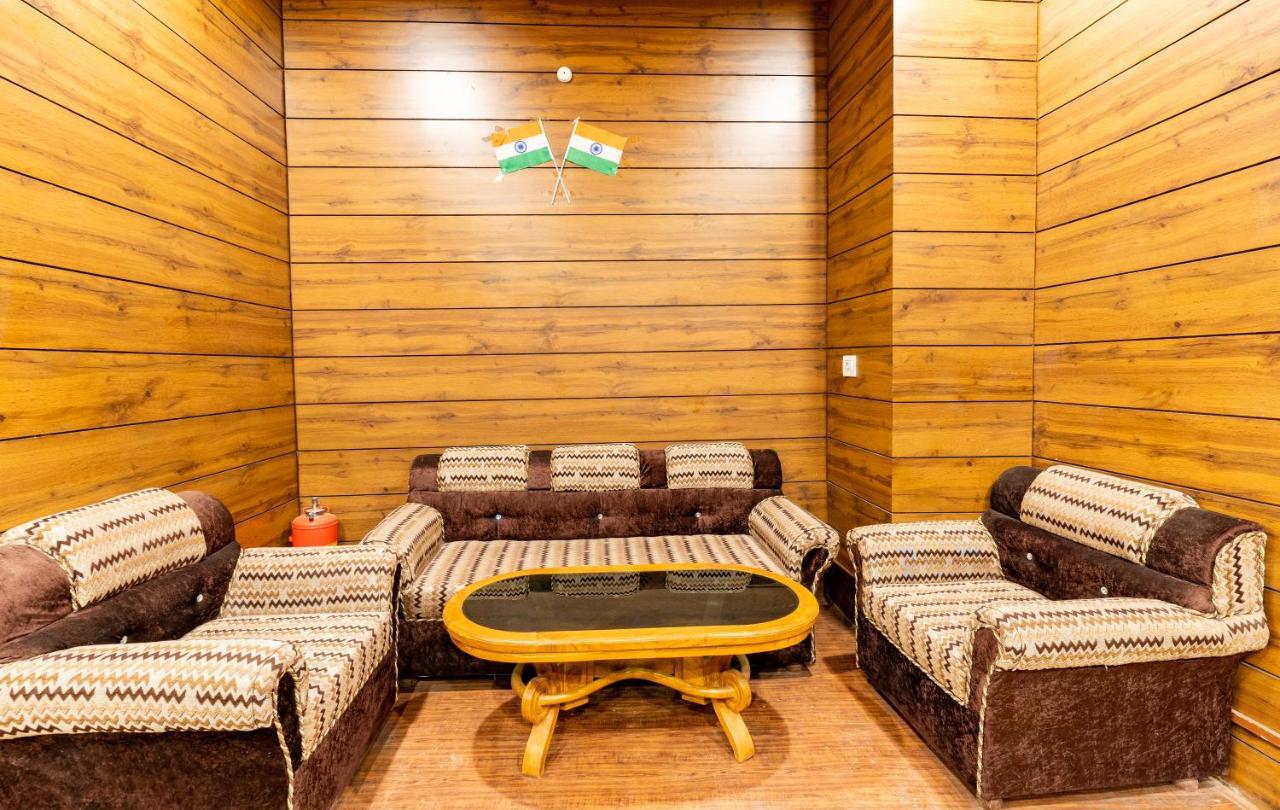 Hotel Woodland Нейнитал Екстериор снимка