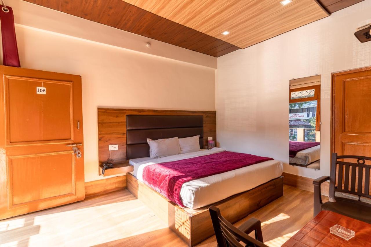 Hotel Woodland Нейнитал Екстериор снимка
