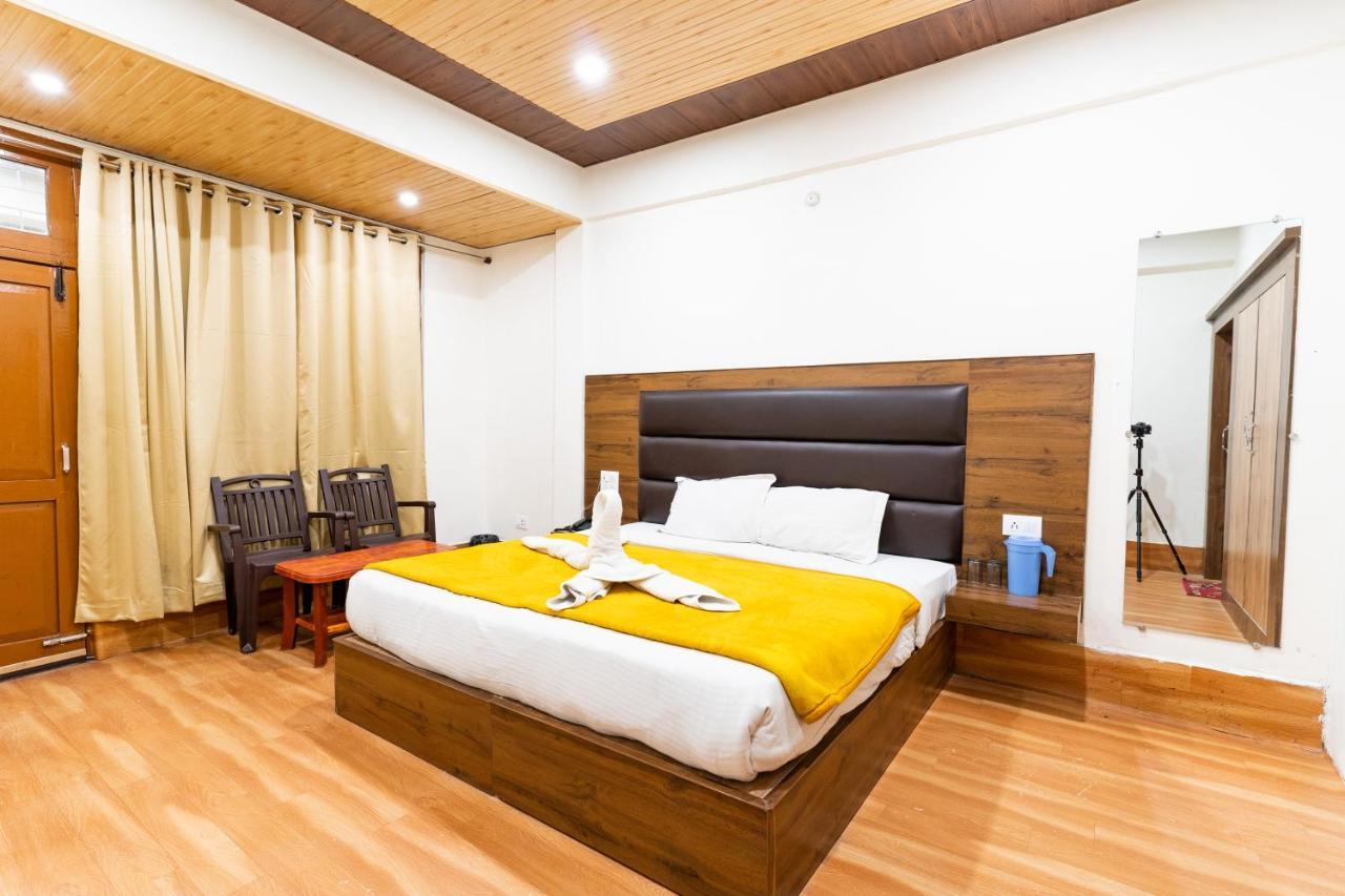 Hotel Woodland Нейнитал Екстериор снимка