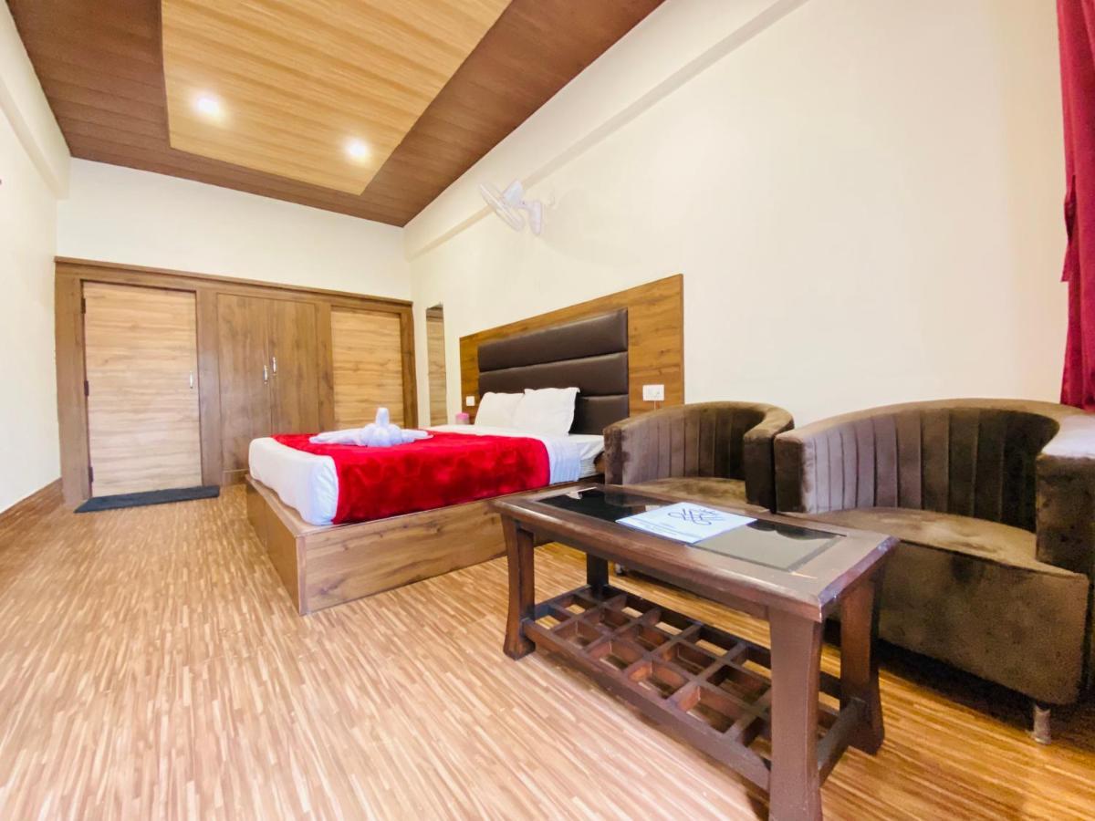 Hotel Woodland Нейнитал Екстериор снимка